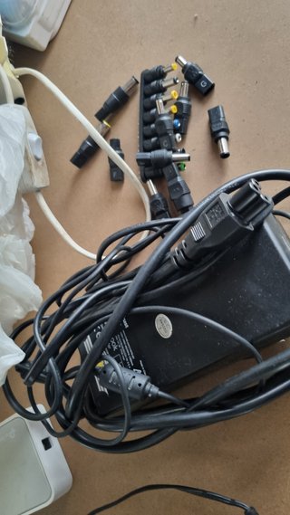 A1204NN-Alimentatore PC Portatile Universale