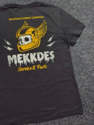 Camiseta Mekkdes Talla L Negra