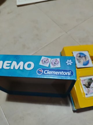 Juego Memo Frozen Clementoni