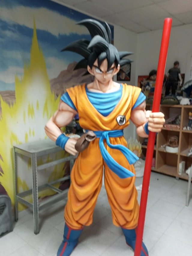Figura Goku Tamaño Real 40 Aniversario