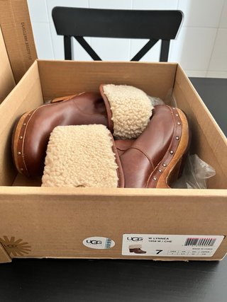 Stivali UGG con lana merino taglia 38
