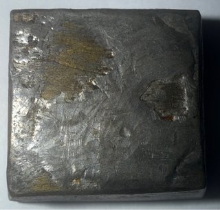 Balanza francesa con dos ponderales. Siglo XVIII