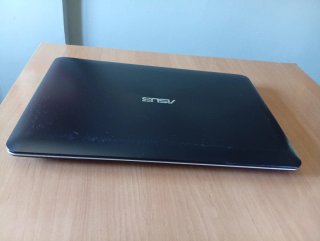 ASUS F555Q ordenador portátil