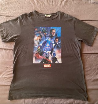 Camiseta Marvel Avengers Gris