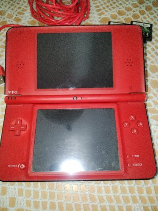 Nintendo DSi XL Super Mario Bros 25th + 2 Juegos