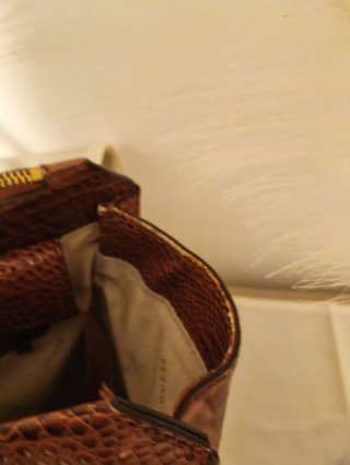 Borsa Guess effetto coccodrillo marrone