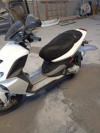 Piaggio NRG Scooter Blanco