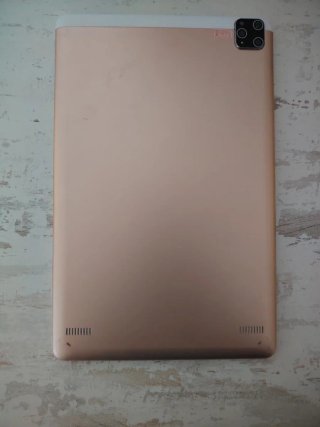 Tablet blanca con pantalla táctil