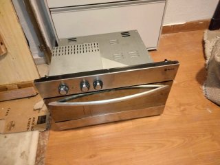 Horno de cocina plateado