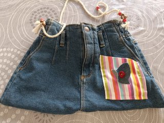Bolso tejano con aplique de mariposa