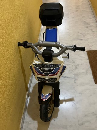 Moto de juguete Honda para niño
