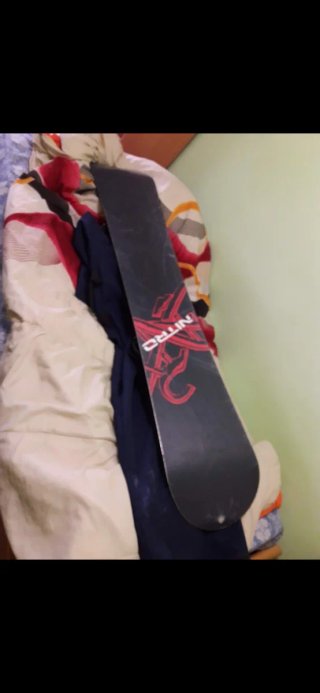 Tabla y botas de Snowboard