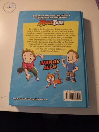 MikelTube y la brújula del destino