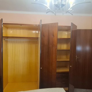 Conjunto de dormitorio madera de 4 puertas