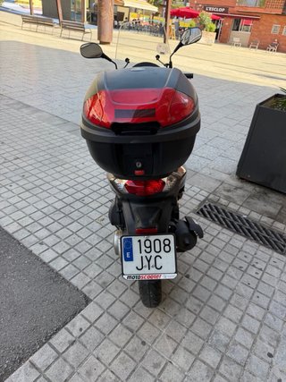 Peugeot Tweet 125i Marrón 2017