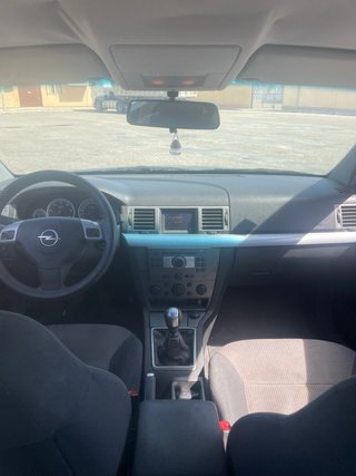 Opel Vectra 2005