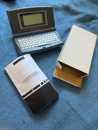 Mini Ordenador Portátil 64KB
