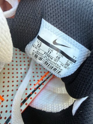 Zapatillas Nike Blancas y Negras