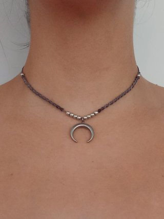 Collar macramé con colgante de luna