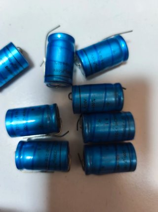Condensadores Electrolíticos 2200µF 16V (Lote)
