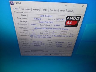 PC Gaming AMD/8GB DDR3/240 SSD+500HDD/GT 730 2G