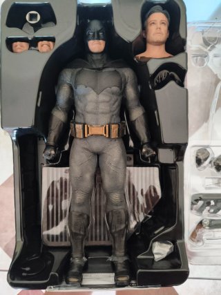 Hot Toys Batman 2.0 MMS731
