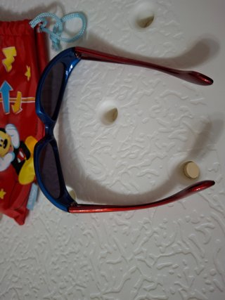 Gafas de Sol Niño. Mickey Mouse Farmacia. SEMINUEV