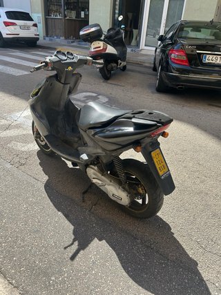 Yamaha Aerox 49cc Negra