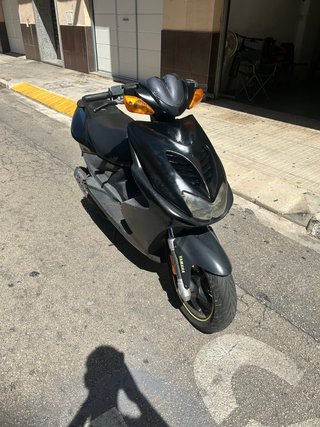 Yamaha Aerox 49cc Negra