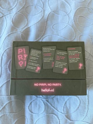 Piripi HelloFun - Juego de cartas para fiestas +18