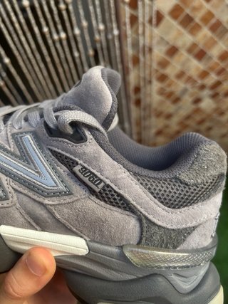 New Balance 9060 Gris Blanco