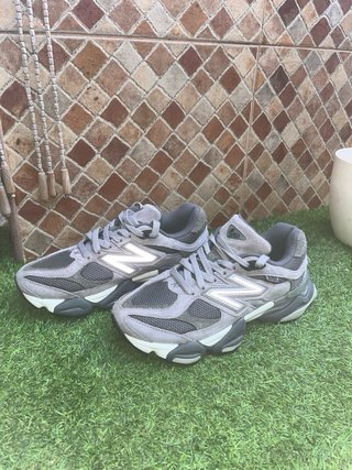 New Balance 9060 Gris Blanco