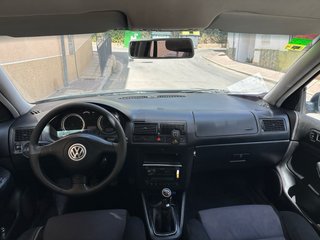 Volkswagen Golf 2002