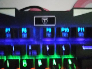 Teclado Mecánico Gaming T-Dagger TGK200 RGB
