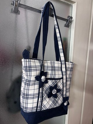 Borsa fatta a mano a quadri blu e bianchi