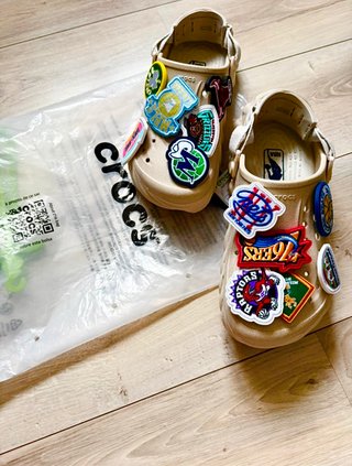 Crocs Echo Clog x NBA BSKTLL Beige