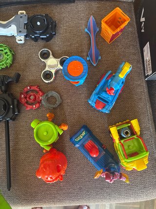 Lote Juguetes superthings y mas.