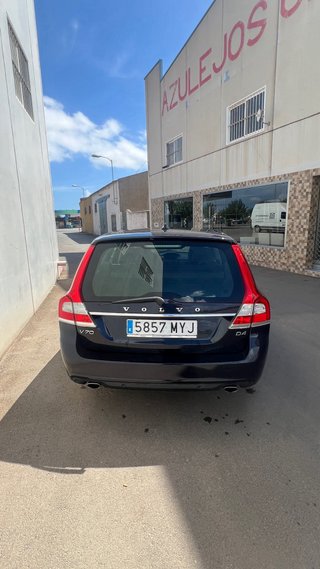 Volvo V70 2015