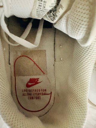 Scarpe Nike in pelle bianche