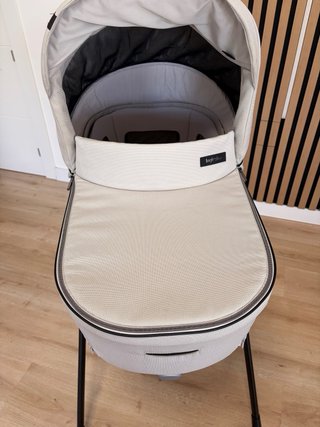 Inglesina Aptica 2025 Beige - IMPECABLE