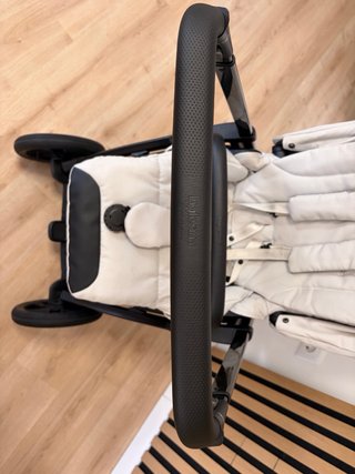 Inglesina Aptica 2025 Beige - IMPECABLE