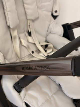 Inglesina Aptica 2025 Beige - IMPECABLE
