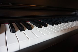 Piano Digital Yamaha Clavinova CLP 645