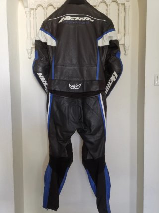 Mono de moto Berik