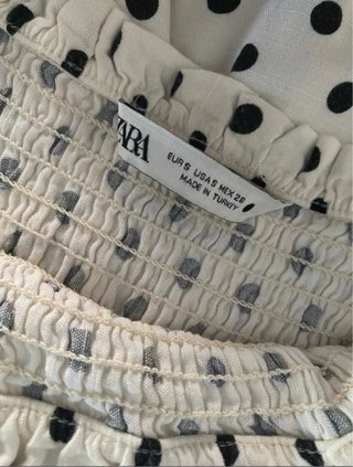 Vestido Zara lunares blanco y negro