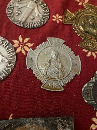 Lote Chapas Religiosas Sagrado Corazón Jesús