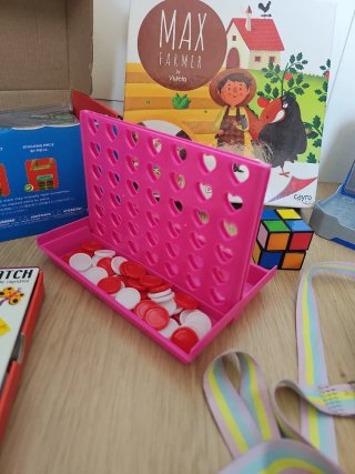 Lote de juegos de mesa y juguetes