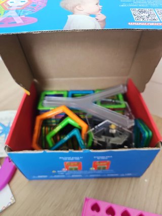 Lote de juegos de mesa y juguetes