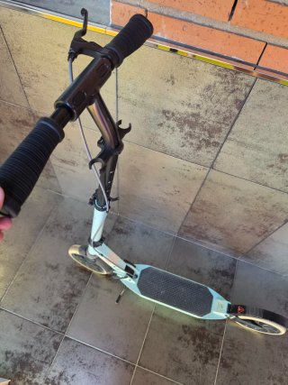 2 patinetes no electrónico iguales de tamaño