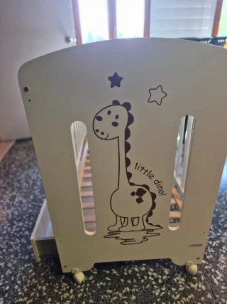 Cuna Micuna con cajón y ruedas